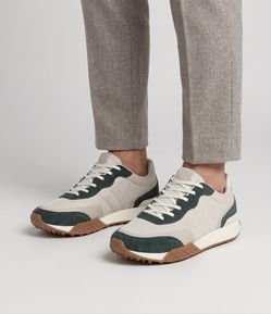 Tênis Jogging Casual com Recortes