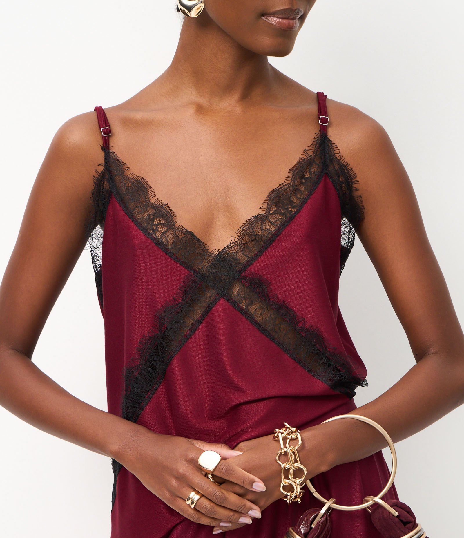 Blusa em Piquet com Renda Delicada Aplicada Vinho 3