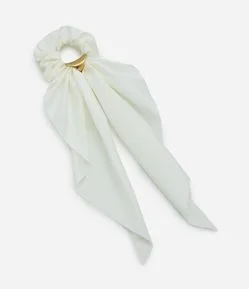 Scrunchie Acetinada com Detalhe Metalizado