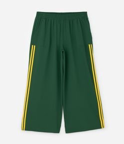 Calça Esportiva com Listra Lateral Contrastante e Bolsos