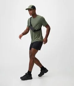 Bermuda Esportiva em Poliamida com Short Compressão
