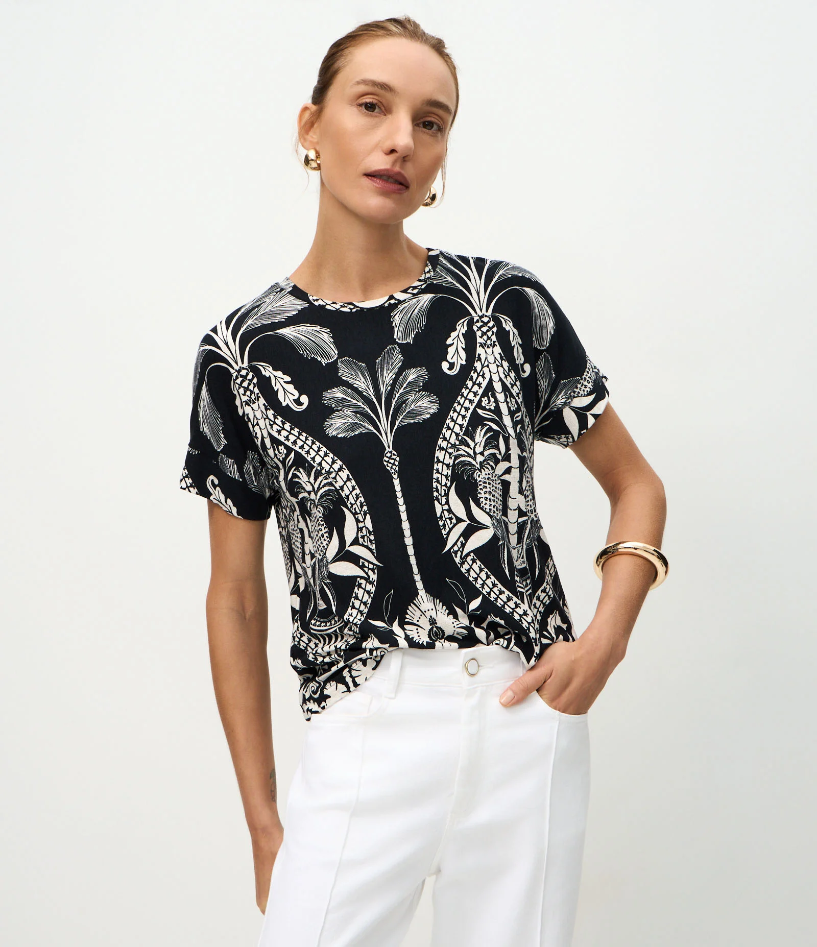 Blusa Manga Curta em Viscolycra com Estampa Tropical Preto 1