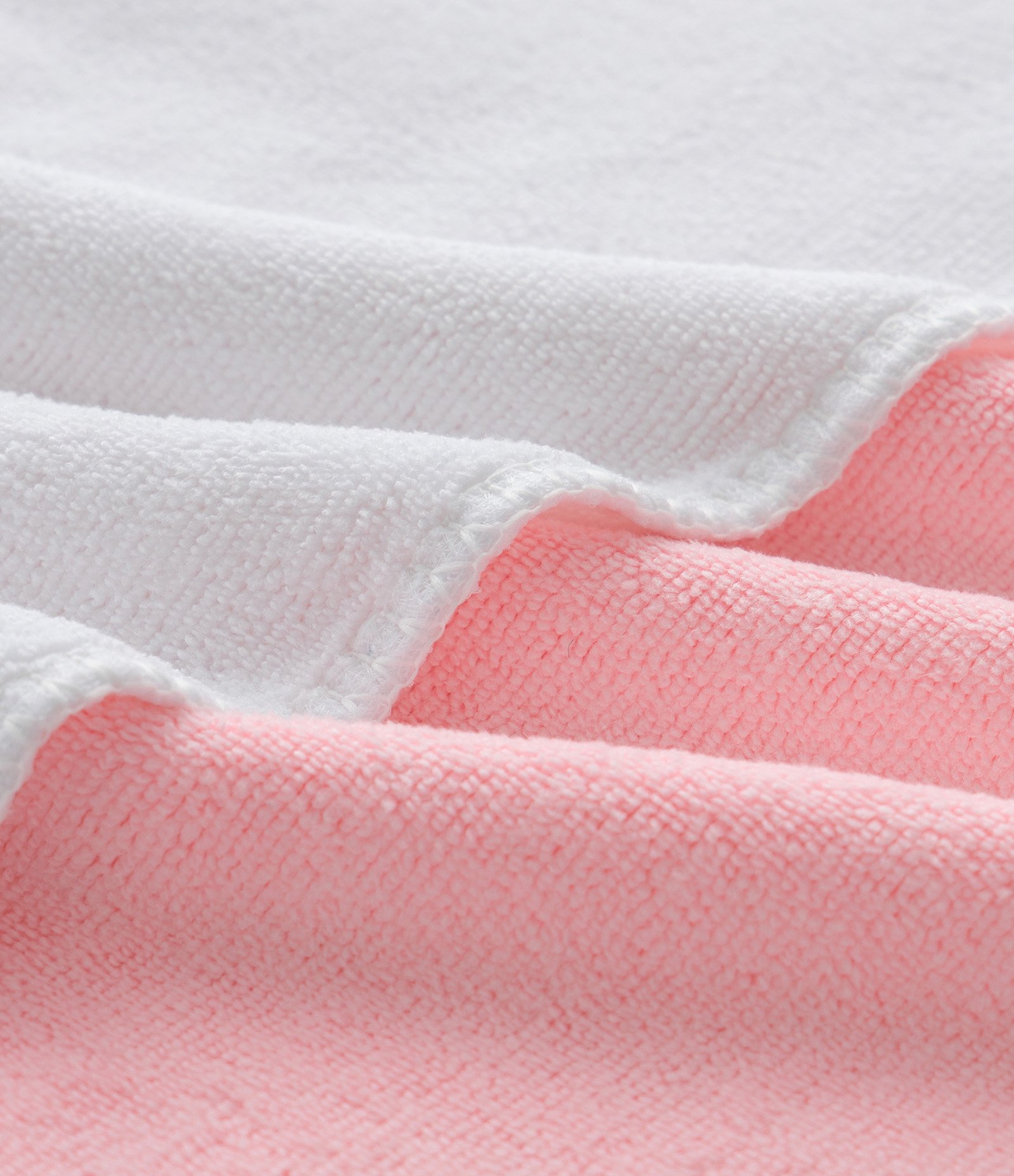 Kit 02 Toalhas com Formato Retangular Branco/Rosa 2