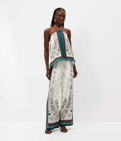 Calça Pantalona em Viscose com Estampa Étnica e Amarração