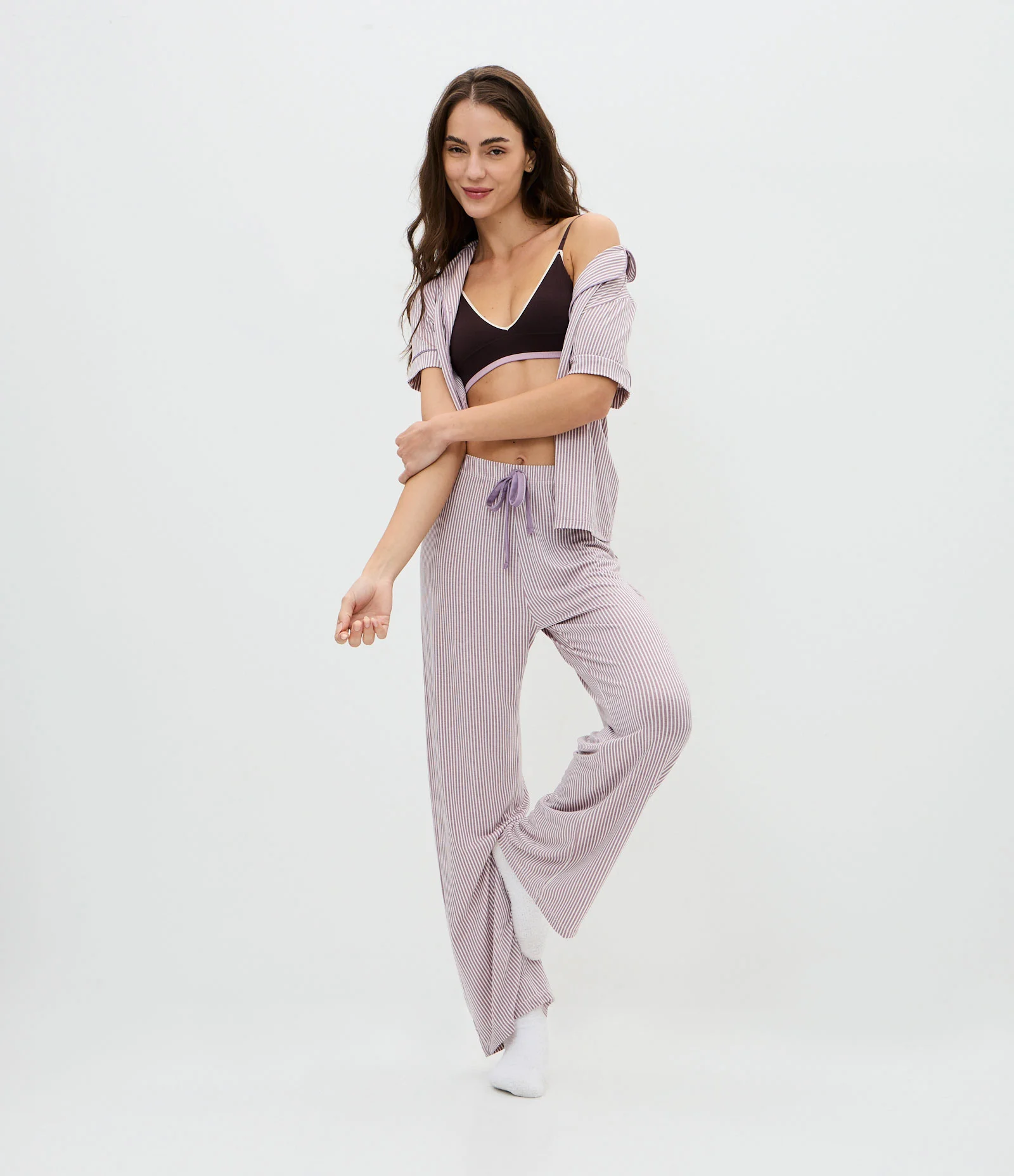 Pijama Americano Listrado com Manga Curta Branco/Rosa 2