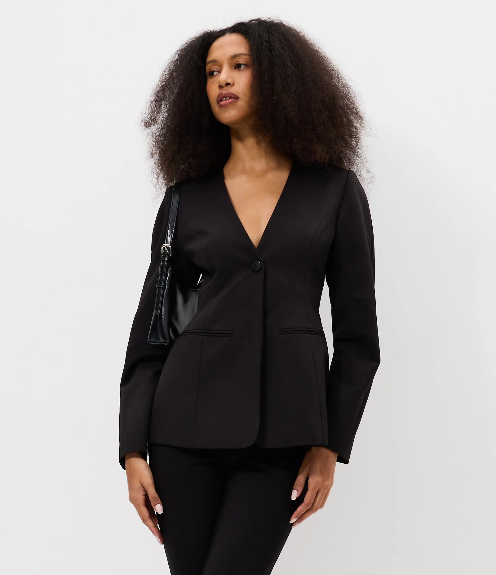 Blazer Alfaiatado com Manga Volumosa Preto