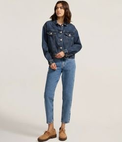 Jaqueta Boxy em Jeans com Bolsos e Recortes