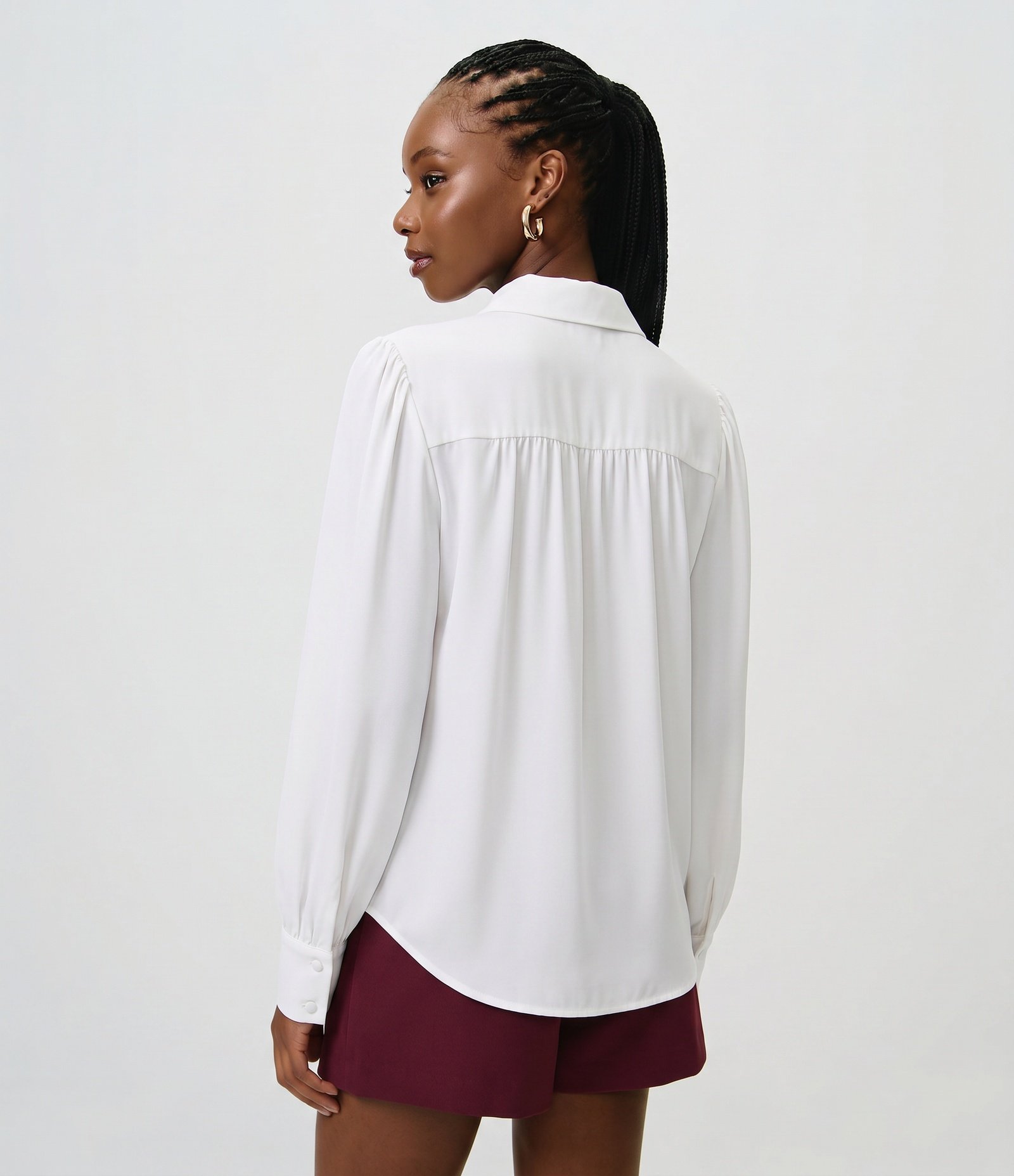 Camisa em Crepe com Manga Longa e Franzido no Ombro Branco 4