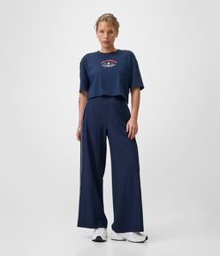 Calça Reta Esportiva com Friso Contrastante