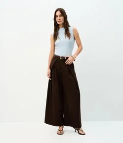 Calça Barrel Alfaiatada com Recortes Laterais