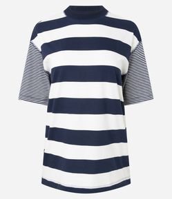 Camiseta T-Shirt Listrada em Algodão com Costura Aparente
