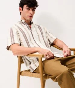 Camisa Manga Curta Listrada Texturizada