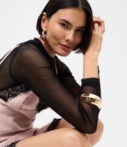Bracelete em Metal Fechado com Modelo Rígido