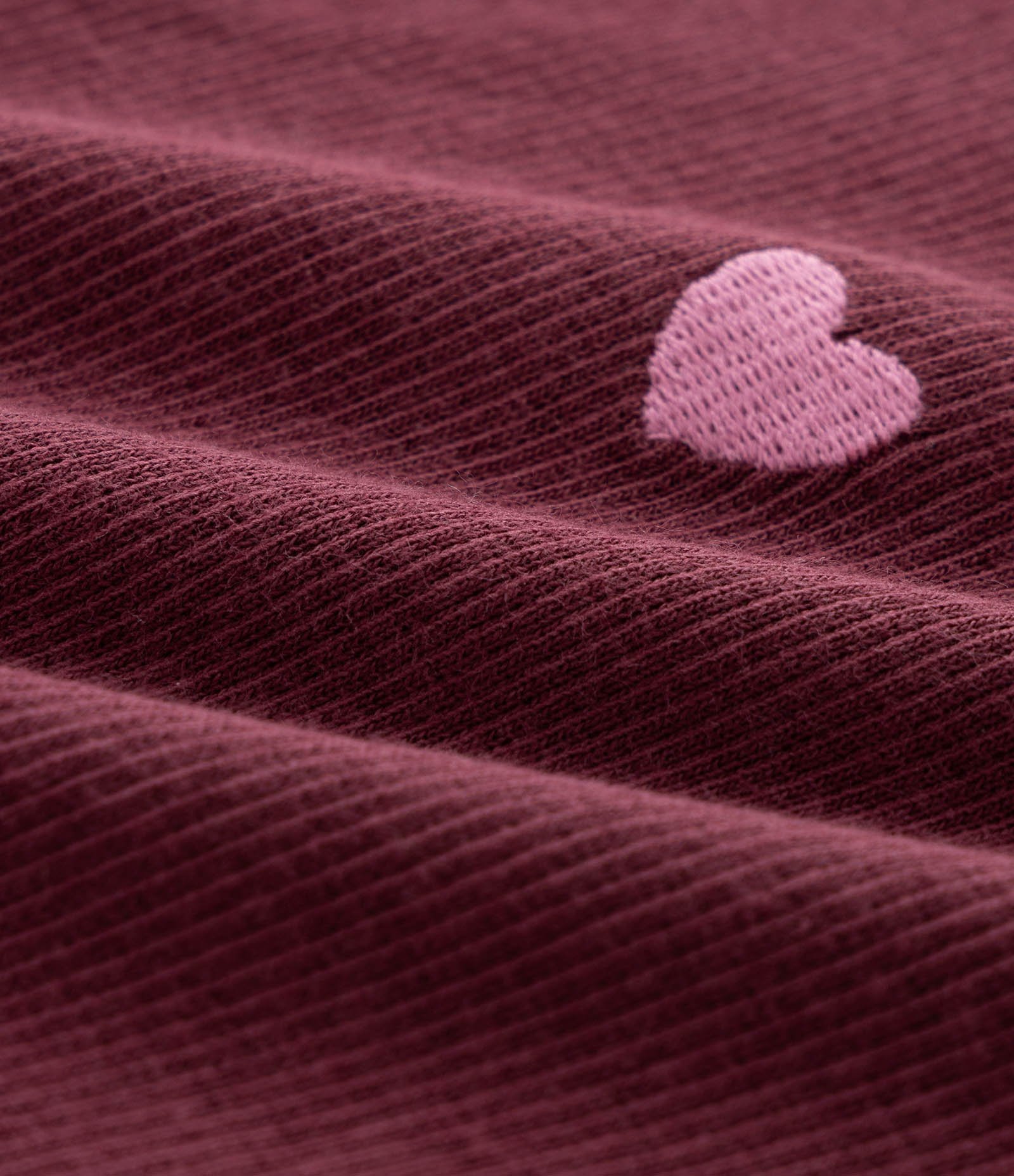 Camiseta Infantil em Ribana com Bordado de Coração – Tam 1 a 5/6 Anos Bordô 4