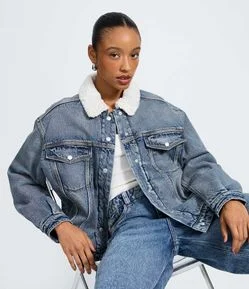 Jaqueta Trucker em Jeans com Gola Sherpa