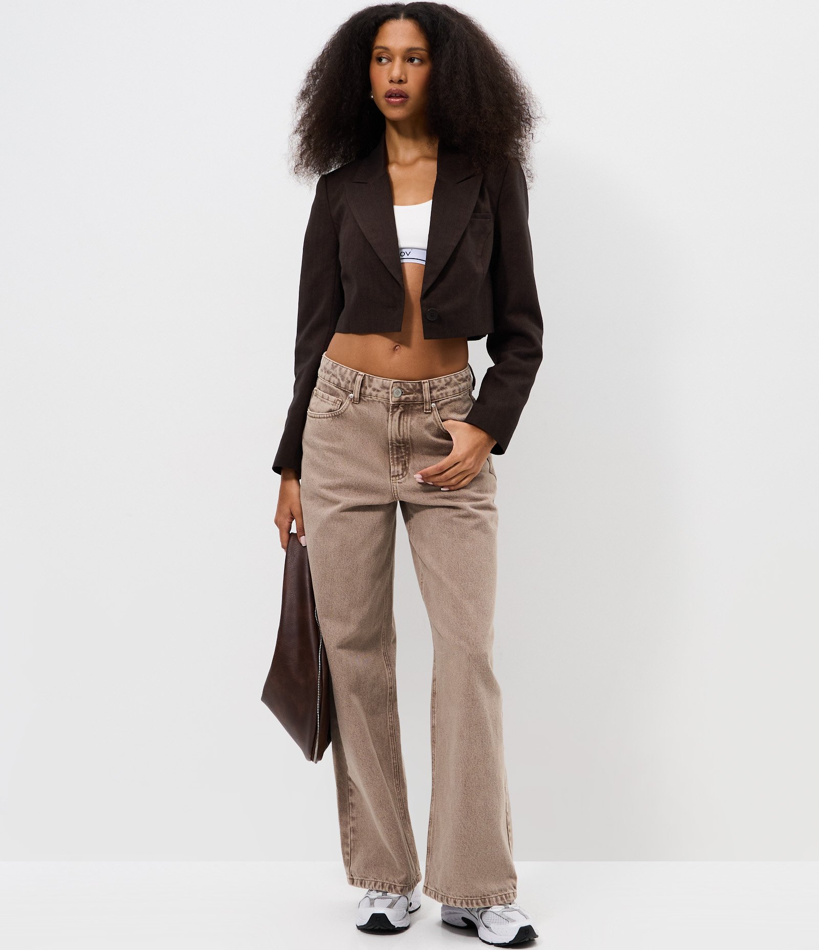 Blazer Cropped Alfaiatado em Xadrez com Abotoamento Único Marrom 2
