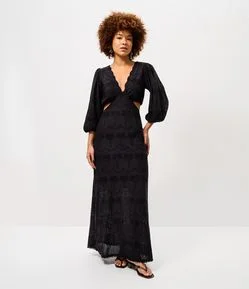 Vestido Midi em Laise com Recortes Vazados e Decote V