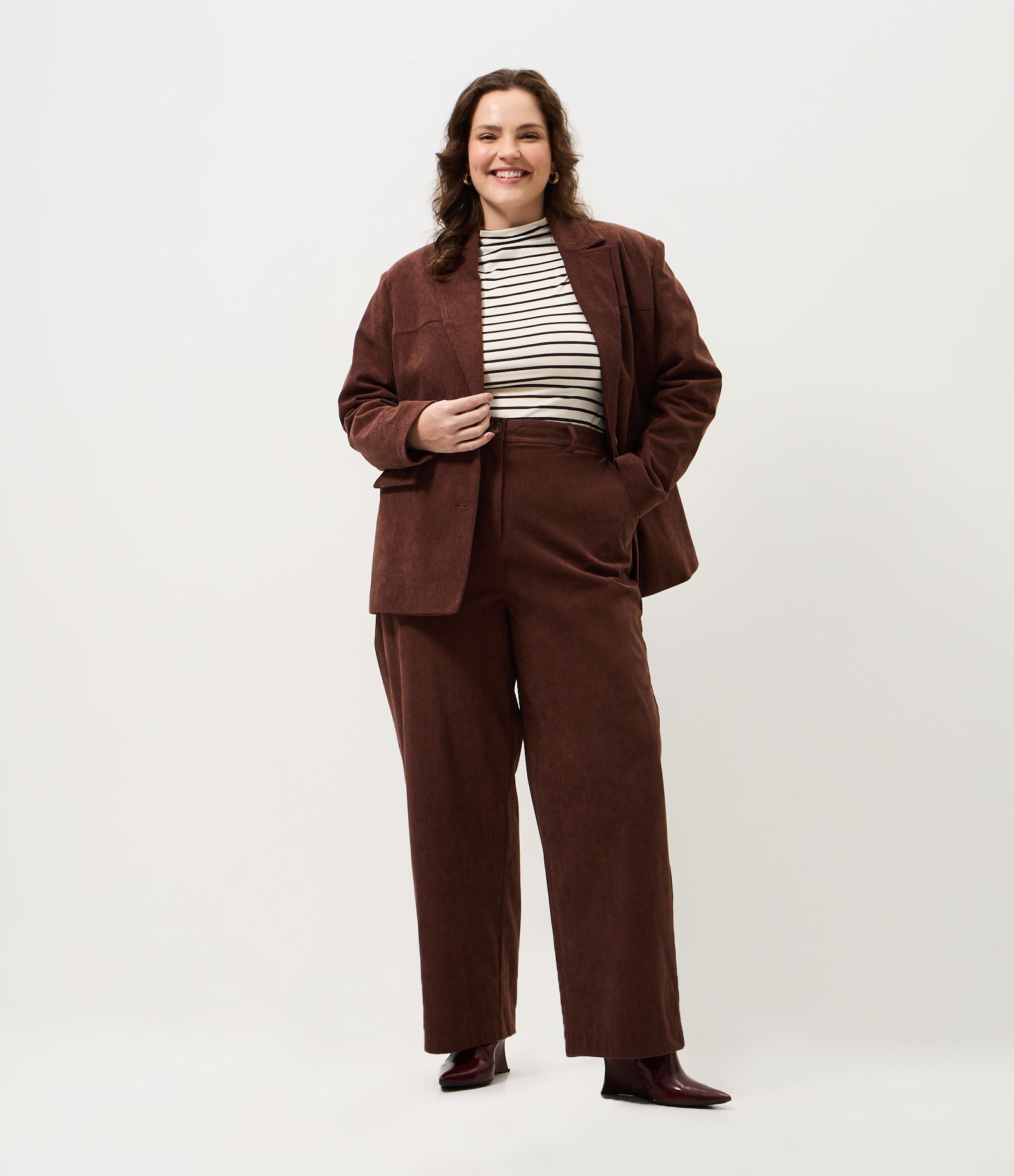 Blazer Veludo Cotelê Vintage Curve & Plus Size Marrom 2