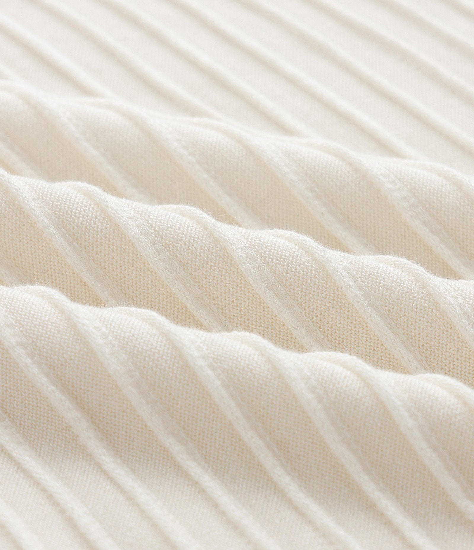 Blusa Manga Curta Texturizada com Babado Curve & Plus Size Off White 6