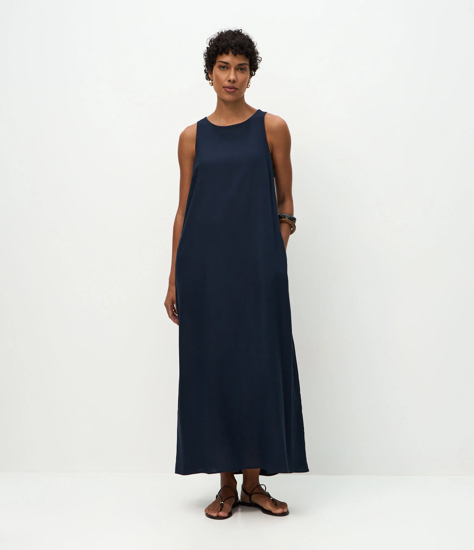 Vestido Longo em Viscolinho com Bolso Lateral Azul 1