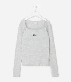 Blusa Infantil Baby Look com Bordado Lettering – Tam 7 a 16 Anos