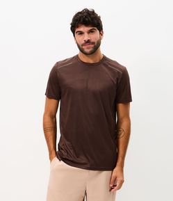 Camiseta Esportiva Regular com Tecnologia Dry