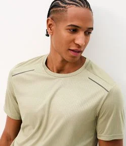Camiseta Esportiva Regular com Tecnologia Dry