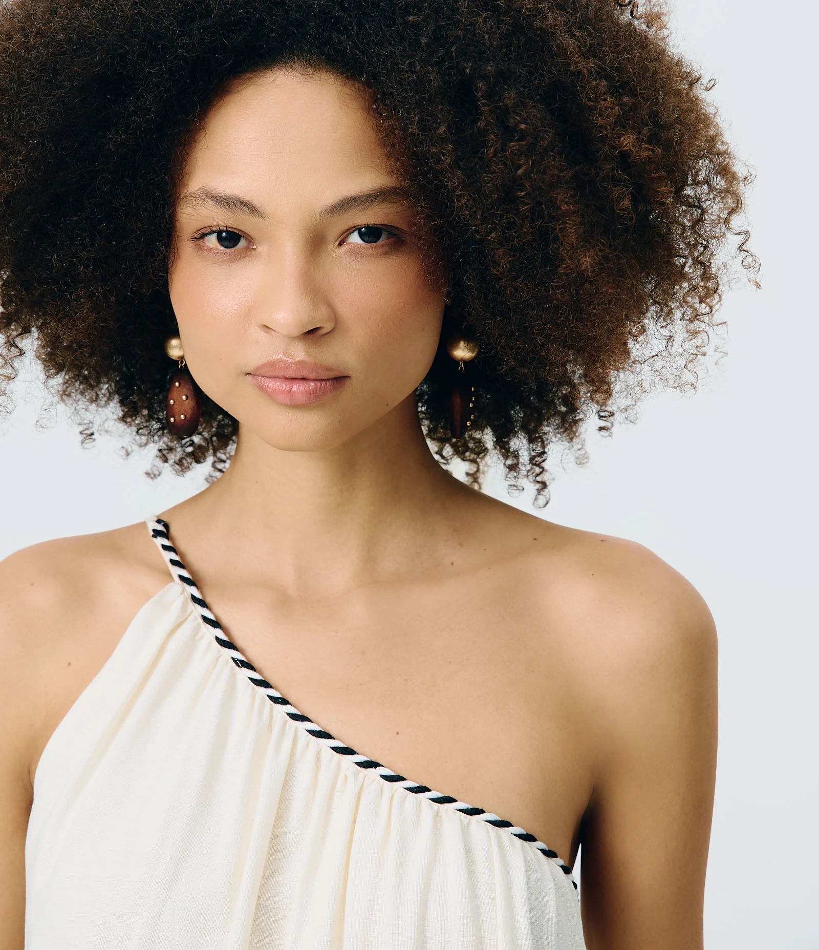 Vestido Longo Ombro Único em Viscolinho com Estampa Floral Branco 3