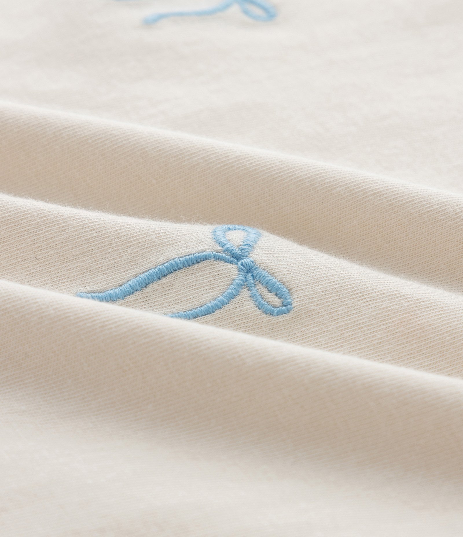 Camiseta Infantil Boxy com Bordado Laços – Tam 5 a 14 Anos Off White 4