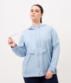 Jaqueta Corta-Vento com Capuz e Zíper Curve & Plus Size