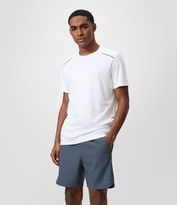 Bermuda Esportiva em Ripstop com Bolsos Funcionais e Estampa Localizada