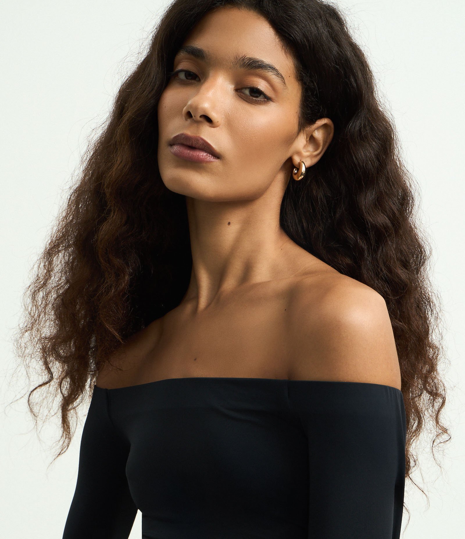 Blusa Básica Ombro a Ombro em Microfibra Preto 3