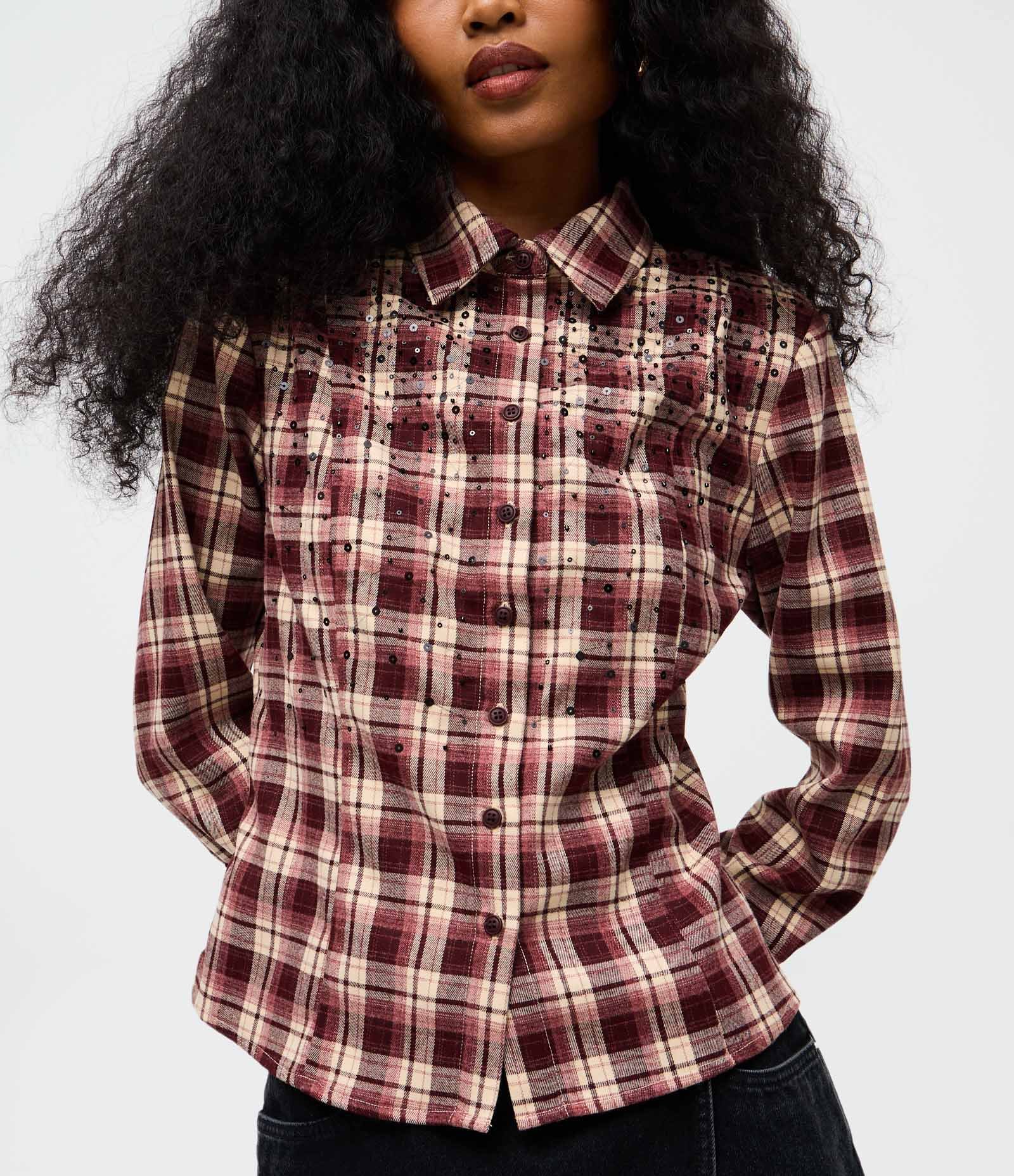 Camisa Xadrez em Tricoline com Bordado de Miçangas Vermelho 3