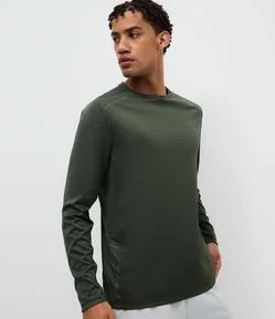 Camiseta Esportiva com Estampa Riscada com Proteção UV