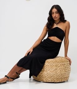 Vestido Longo em Tule com Recorte Frontal