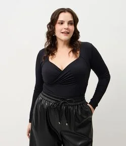 Blusa Manga Longa com Decote Transpassado Curve & Plus Size