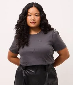 Blusa com Ferraduras de Brilhos Aplicados e Manga Bufante Curve e Plus Size