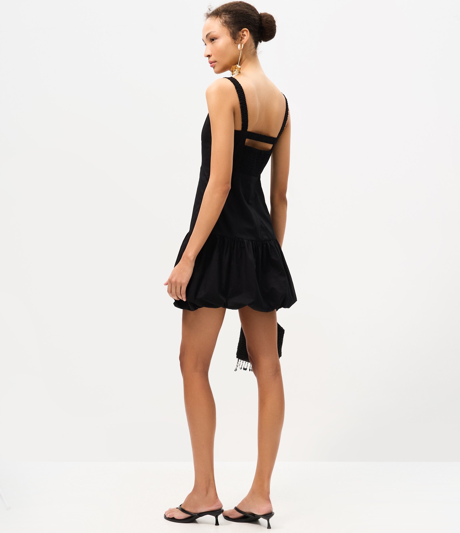 Vestido Balonê Curto em Tricoline com Decote Coração Preto 4