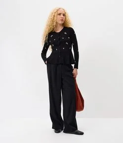 Calça Wide Alfaiatada em Sarja