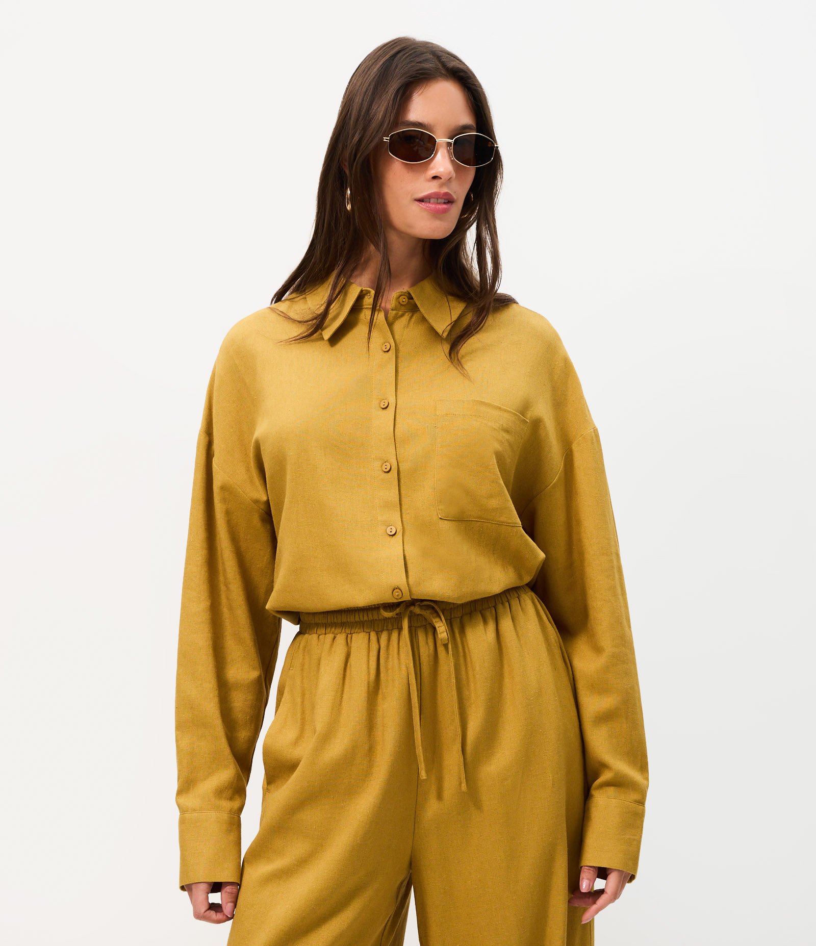 Camisa Alongada Manga Longa em Viscolinho Amarelo 1