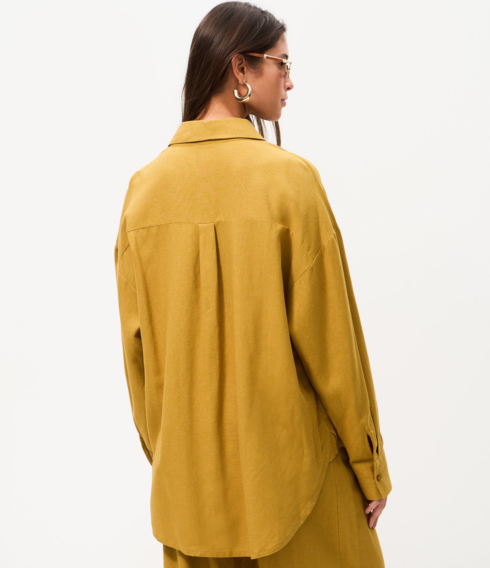 Camisa Alongada Manga Longa em Viscolinho Amarelo 4
