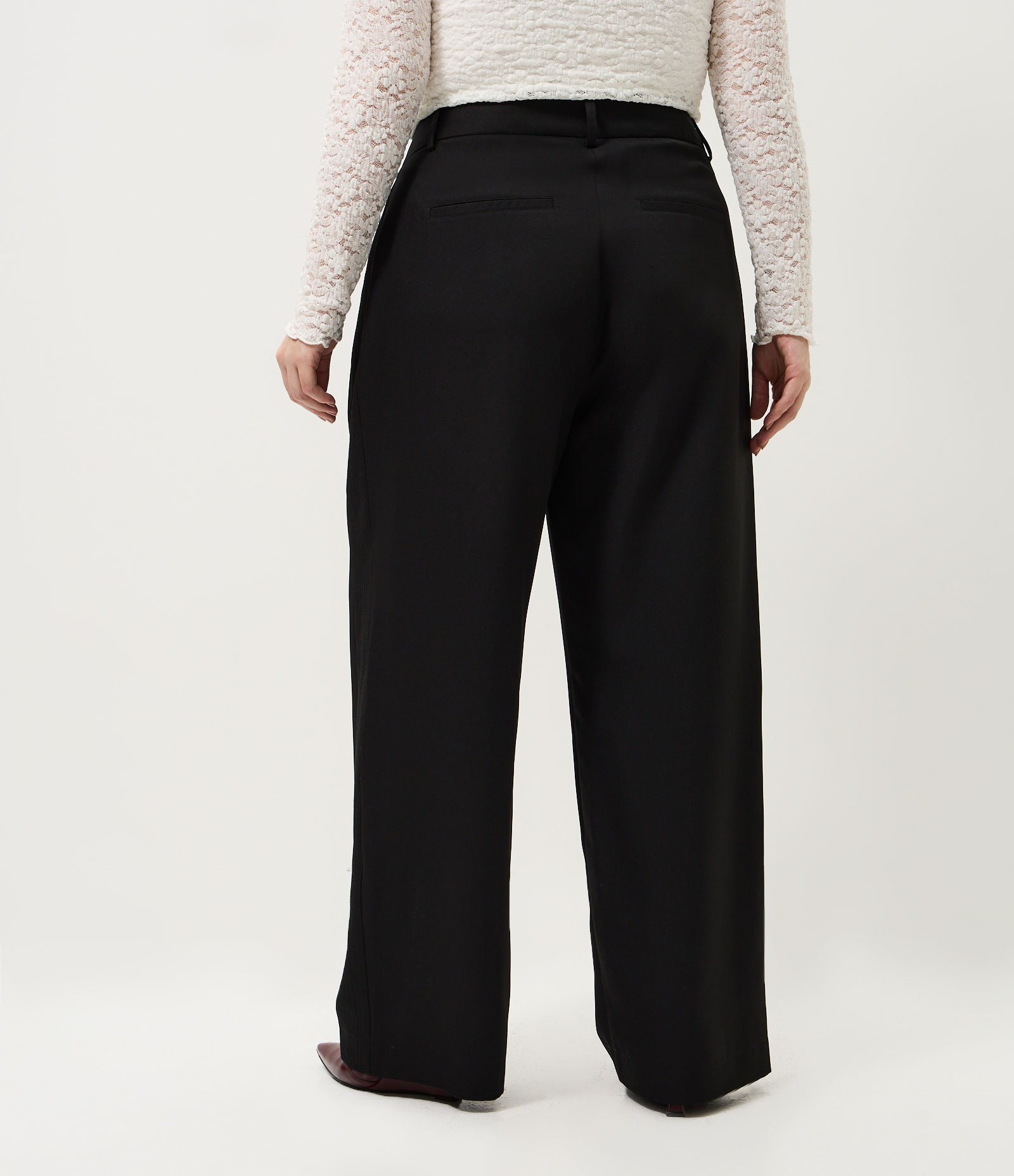 Calça Alfaiatada Reta Curve & Plus Size Preto 4
