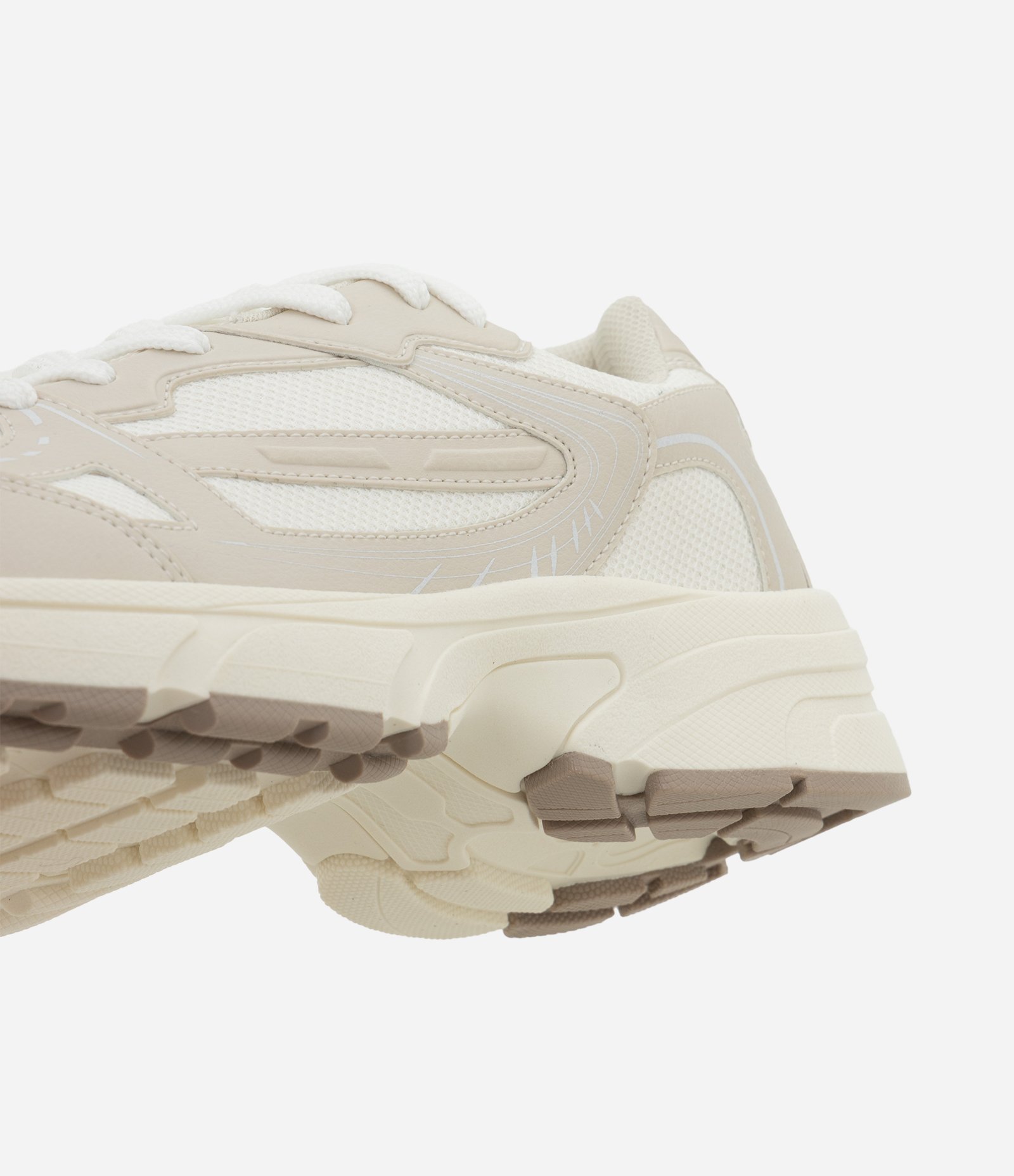 Tênis Esportivo Sintético com Recortes e Apliques Off White 3