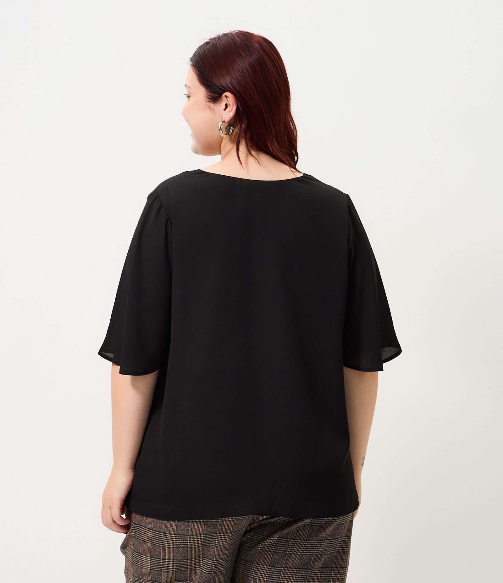 Blusa Crepe Decote V Curve & Plus Size Preto 4