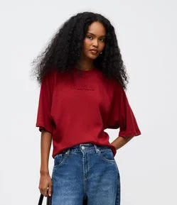 Camiseta Manga Raglan com Lettering Glam em Relevo