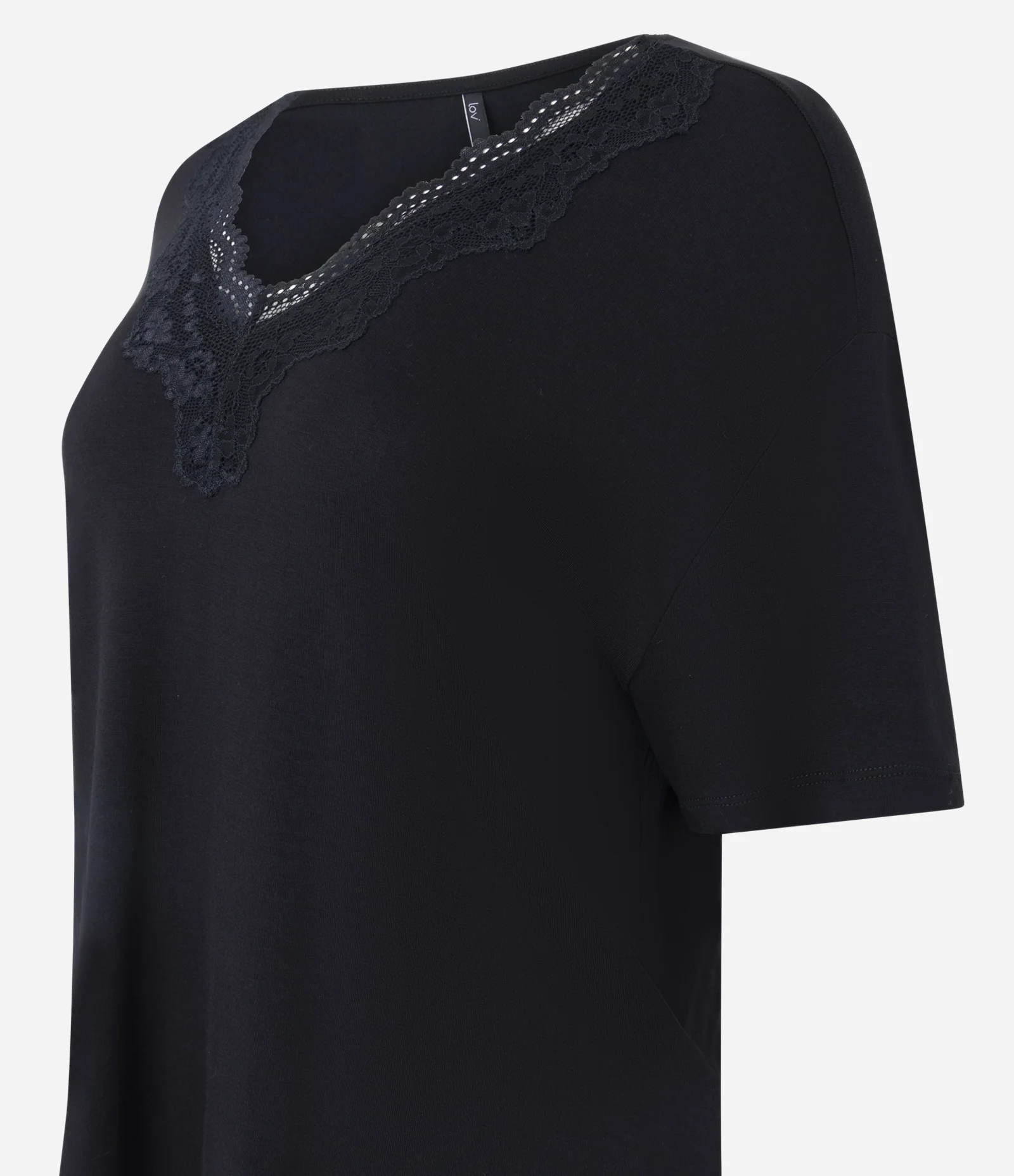 Pijama em Viscolycra com Renda na Gola Preto 2