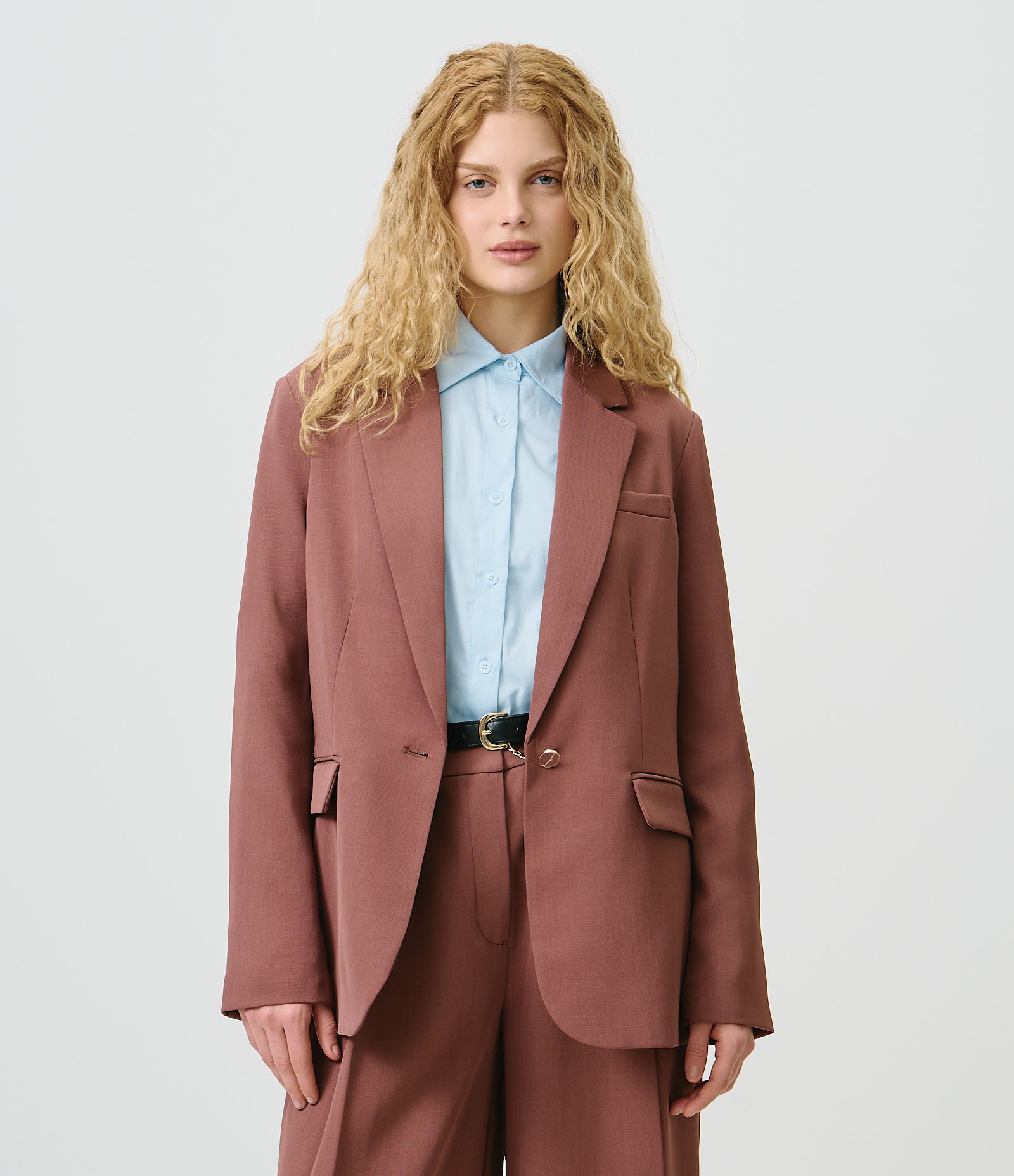 Blazer Comfort Estruturado com Forro Interno Marrom 1