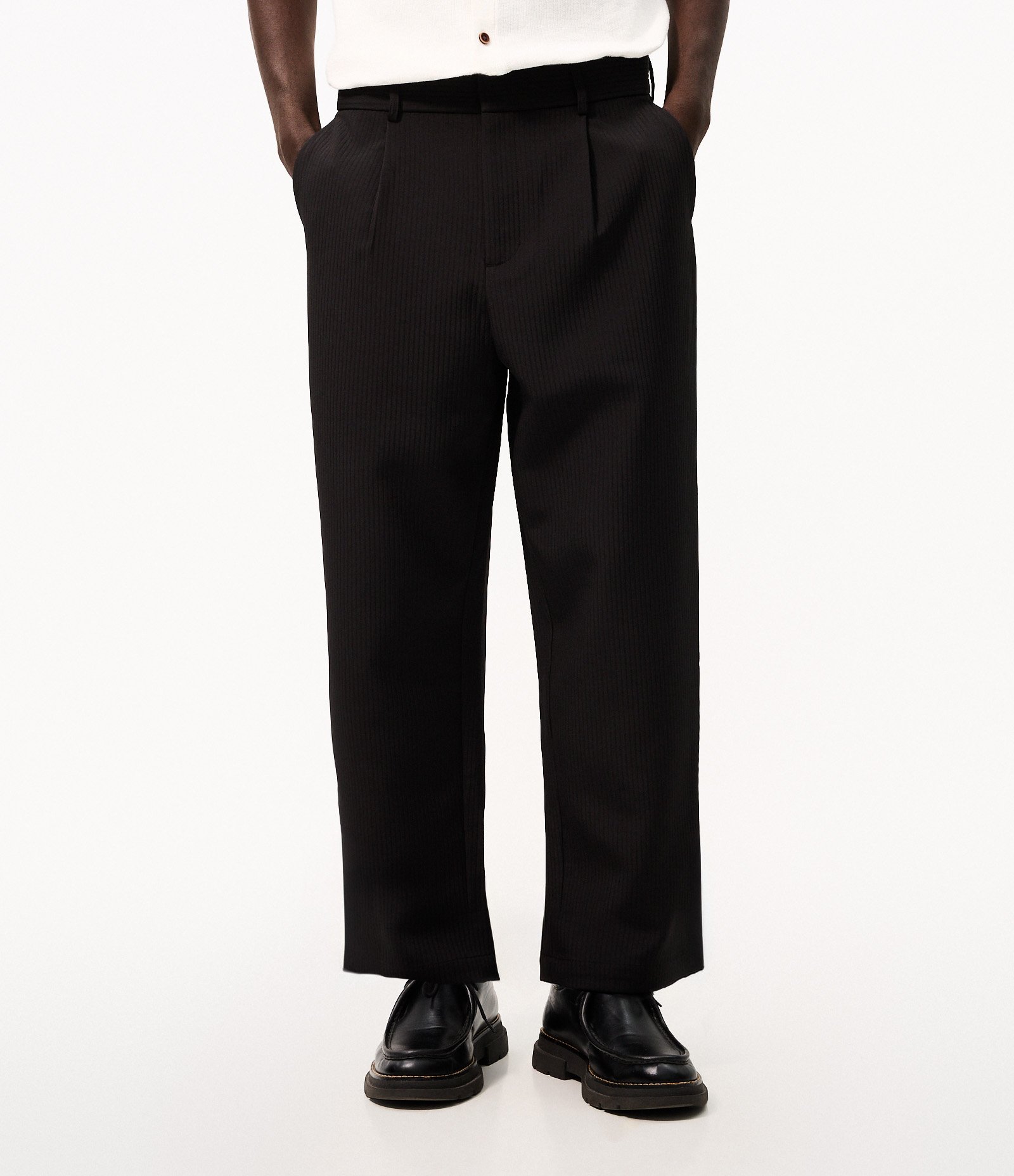 Calça Malha Pesada Plissada Texturizada Preto 2