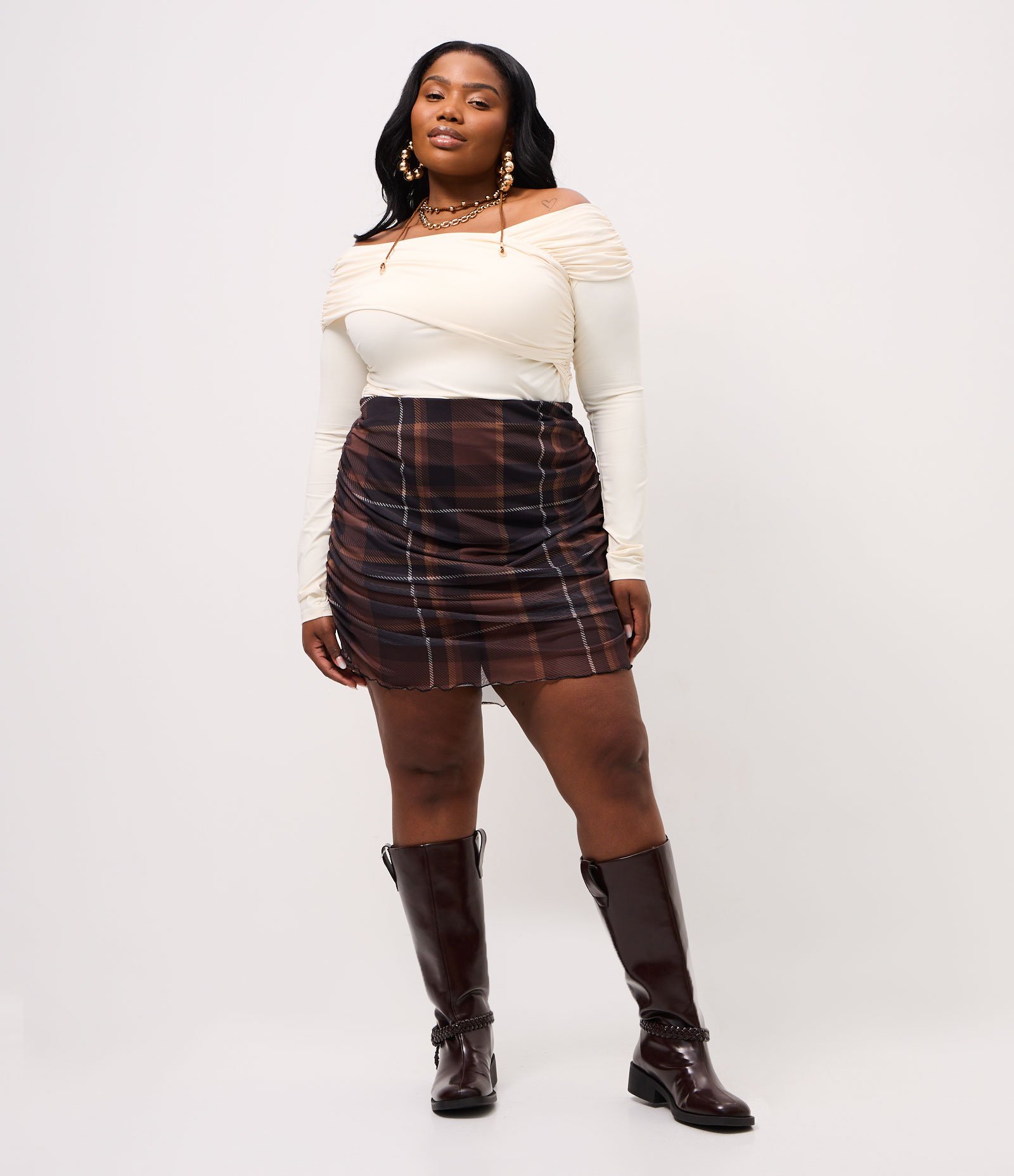 Blusa Ombro a Ombro com Drapeados Curve & Plus Size Bege 3