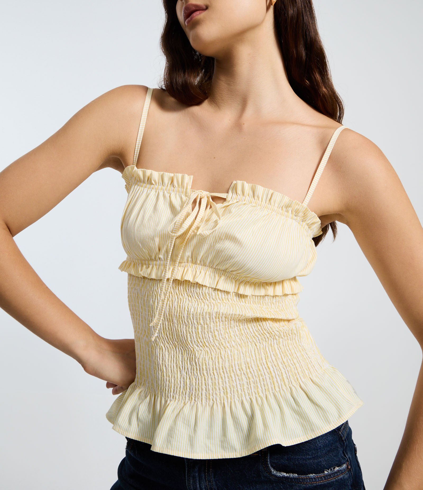 Blusa Ajustada em Tricoline Listrada com Babados Amarelo 3